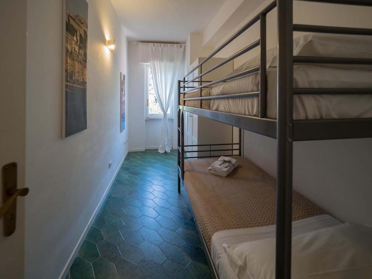 Scimiscia 2-Bedroom Apartment With Ac Monterosso al Mare Luaran gambar