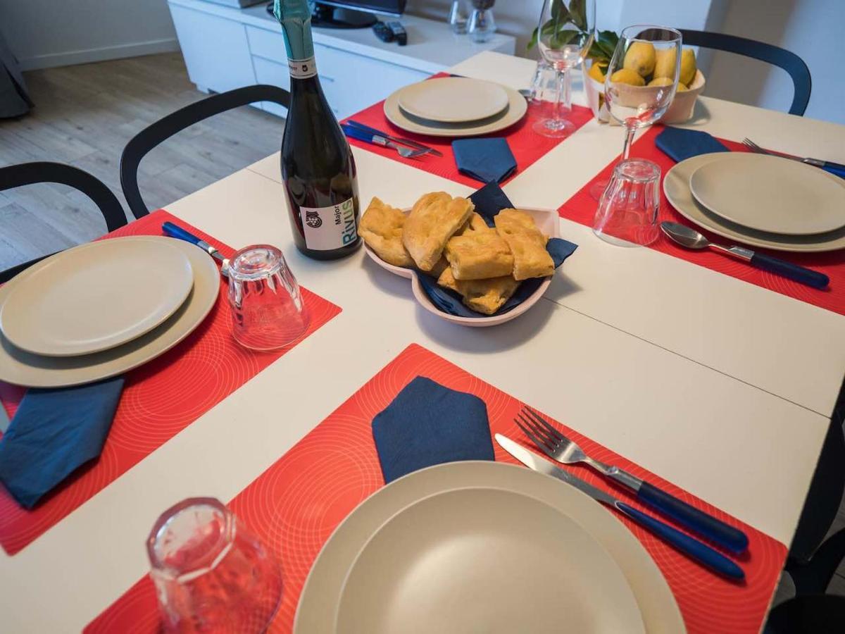Scimiscia 2-Bedroom Apartment With Ac Monterosso al Mare Luaran gambar